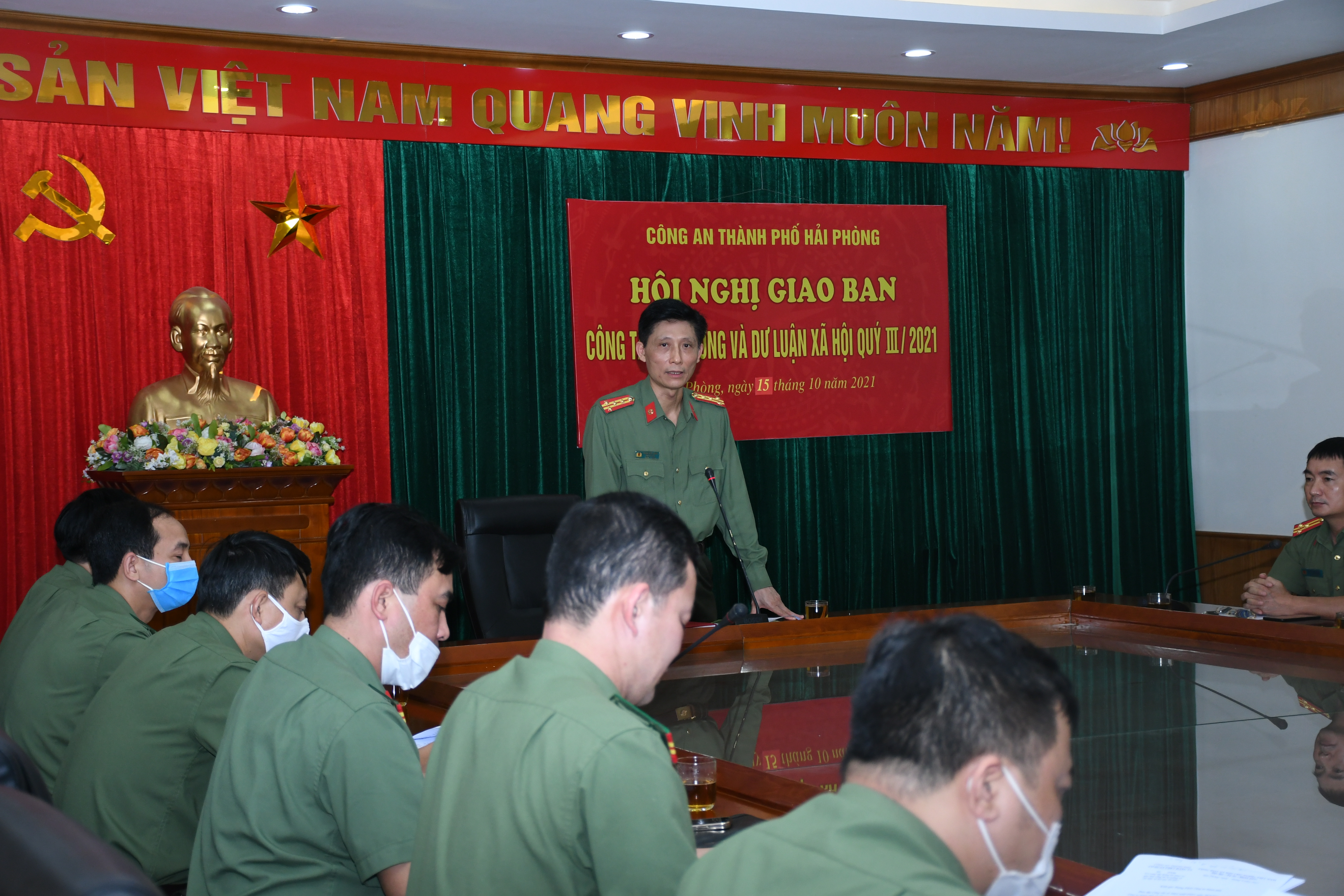 Giao ban công tác tư tưởng, dư luận xã hội quý 3